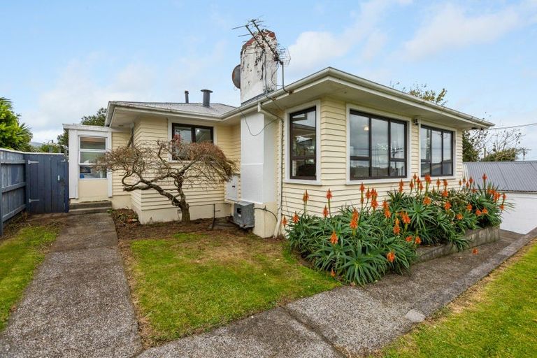 Photo of property in 17 Watene Crescent, Waitara, 4320