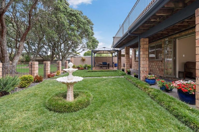 Photo of property in 165a Centreway Road, Orewa, 0931