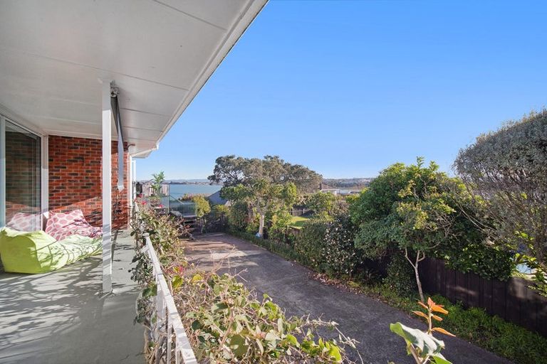 Photo of property in 2/18 Sydney Street, Hauraki, Auckland, 0622