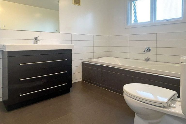 Photo of property in 1 Conway Street, Somerfield, Christchurch, 8024