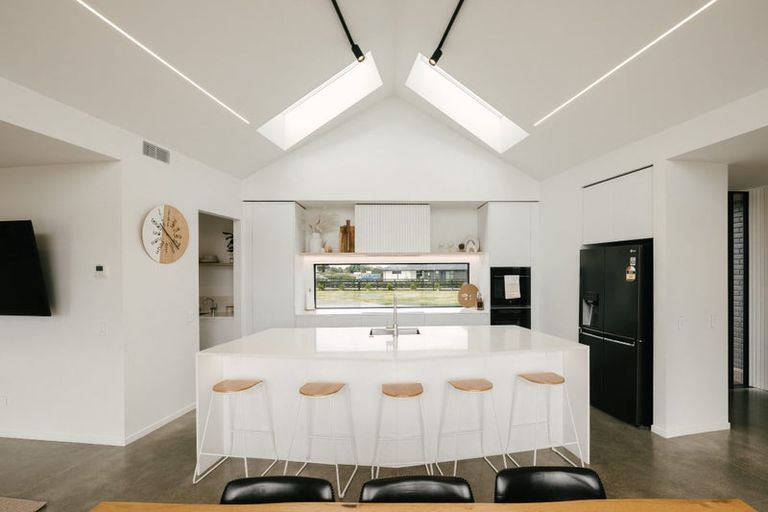 Photo of property in 16 Crown Lane, Rongotea, Palmerston North, 4473