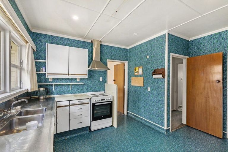 Photo of property in 76 Queens Grove, Hutt Central, Lower Hutt, 5010