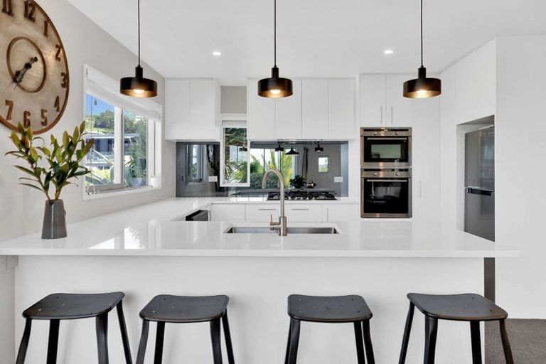 Photo of property in 3 Ledger Lane, Mount Pleasant, Christchurch, 8081