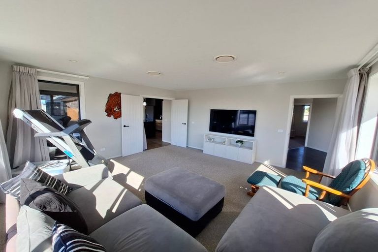 Photo of property in 5 Wheki Lane, Inglewood, 4330