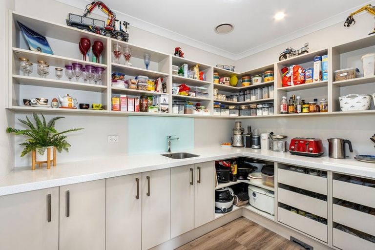 Photo of property in 92 Halberg Street, Dallington, Christchurch, 8061