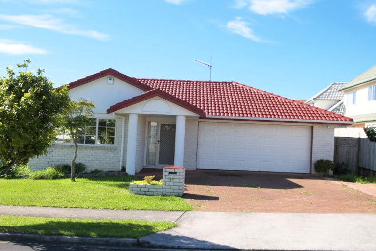 Photo of property in 8a Casabella Court, Northpark, Auckland, 2013