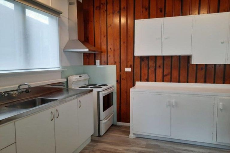 Photo of property in 56 Aikmans Road, Merivale, Christchurch, 8014