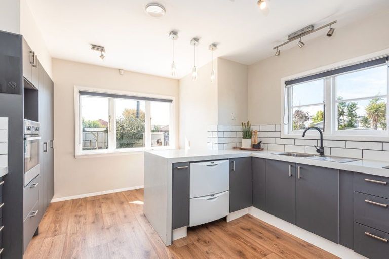 Photo of property in 1/3 Croziers Road, St Albans, Christchurch, 8052