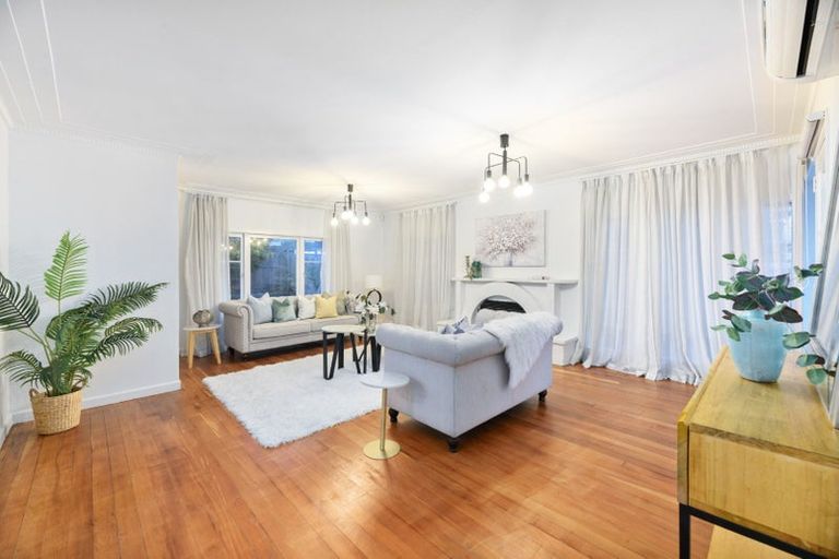 Photo of property in 2a Kereru Street, Henderson, Auckland, 0612