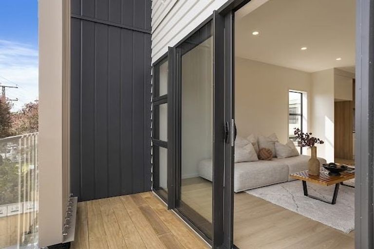 Photo of property in 1/191 Rathgar Road, Henderson, Auckland, 0610