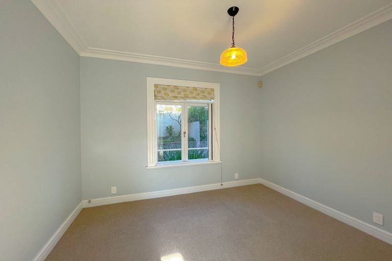 Photo of property in 15 Cambridge Terrace, Devonport, Auckland, 0624