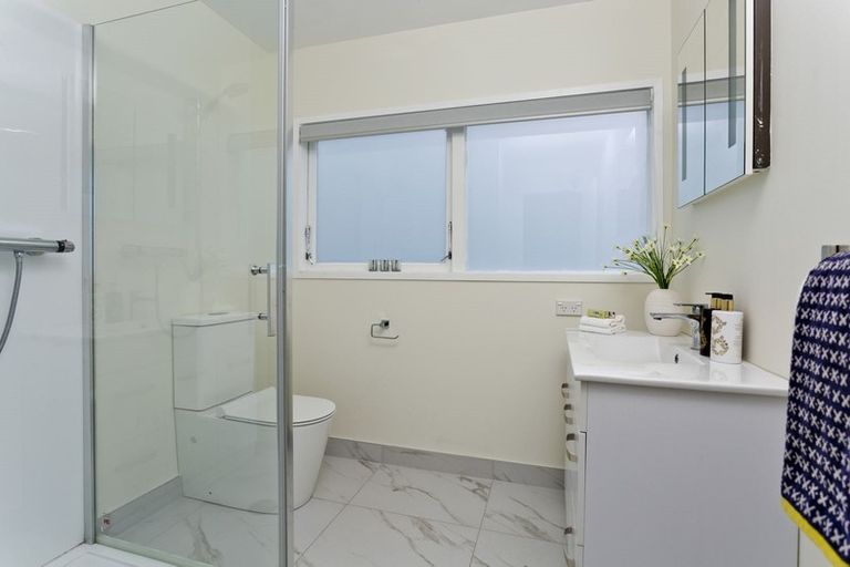 Photo of property in 1/68 Stredwick Drive, Torbay, Auckland, 0630