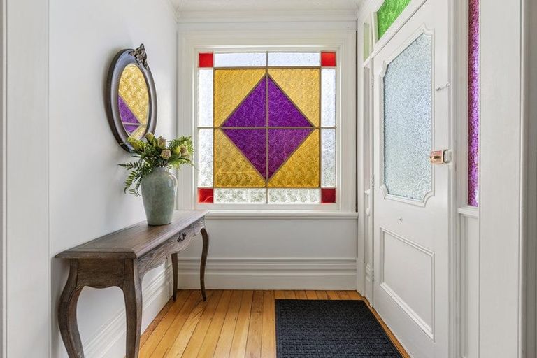 Photo of property in 5 Mozeley Avenue, Devonport, Auckland, 0624