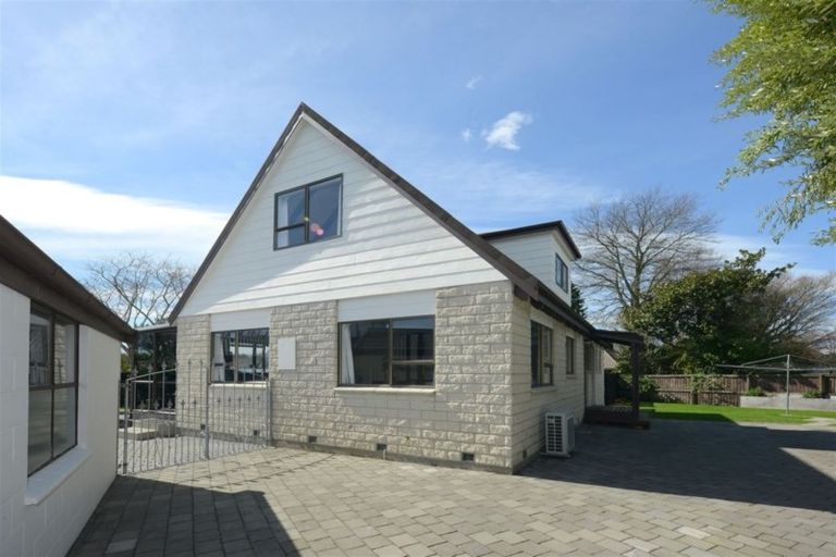 Photo of property in 10b Geraldo Place, Russley, Christchurch, 8042