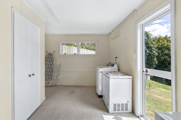 Photo of property in 75 Marellen Drive, Red Beach, 0932