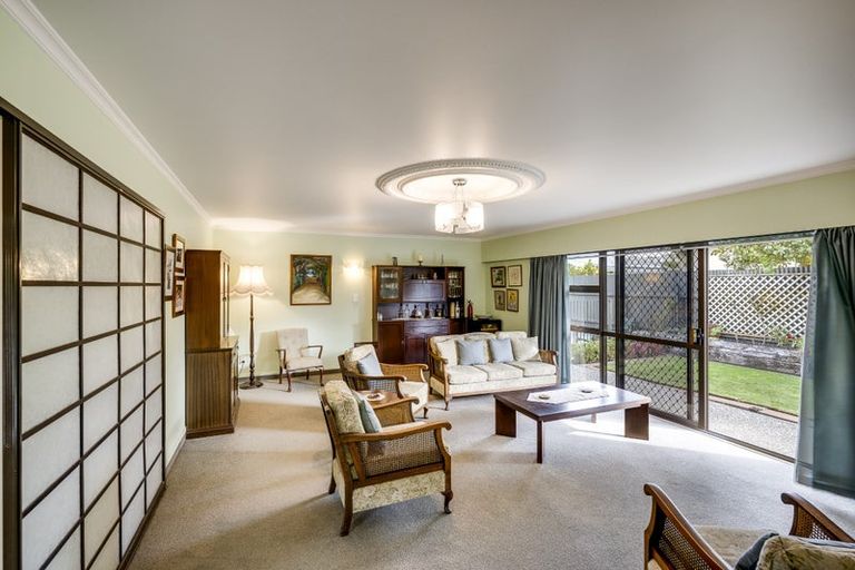 Photo of property in 12b Avondale Road, Taradale, Napier, 4112