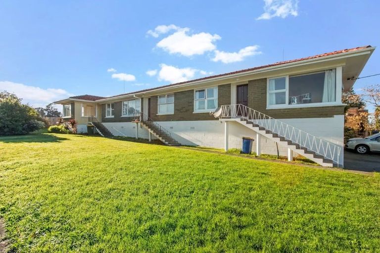 Photo of property in 2/29 Taharoto Road, Takapuna, Auckland, 0622