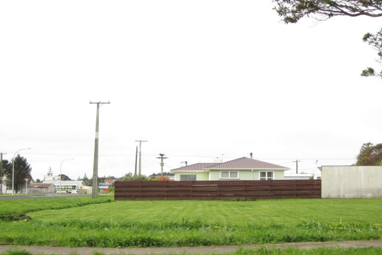 Photo of property in 96 Centennial Avenue, Waitara, 4320