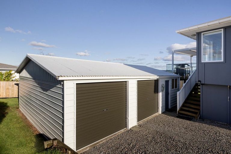 Photo of property in 35 Coppelia Avenue, Omokoroa, 3114