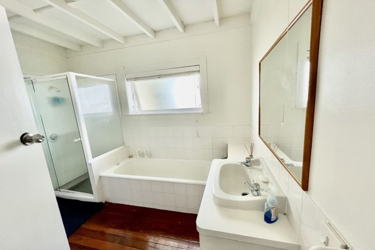 Photo of property in 176 Cook Street, Howick, Auckland, 2014