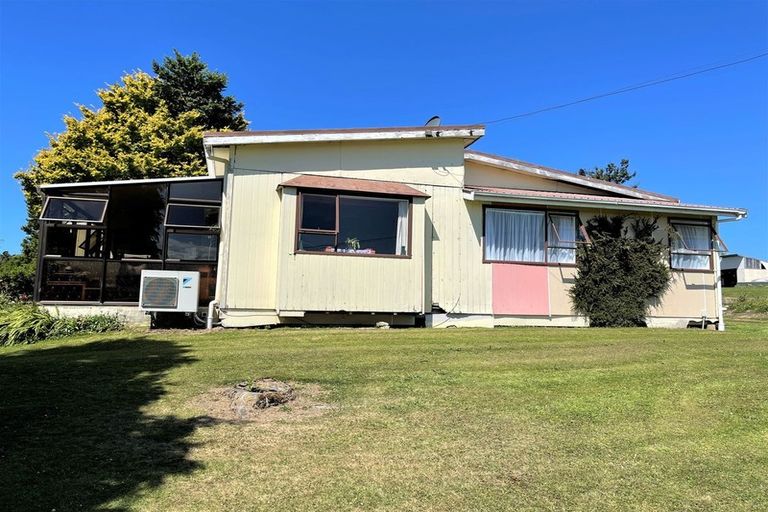 Photo of property in 11 Stuart Street, Owaka, 9535