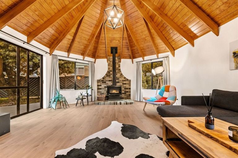 Photo of property in 50 Halberg Street, Glenfield, Auckland, 0629