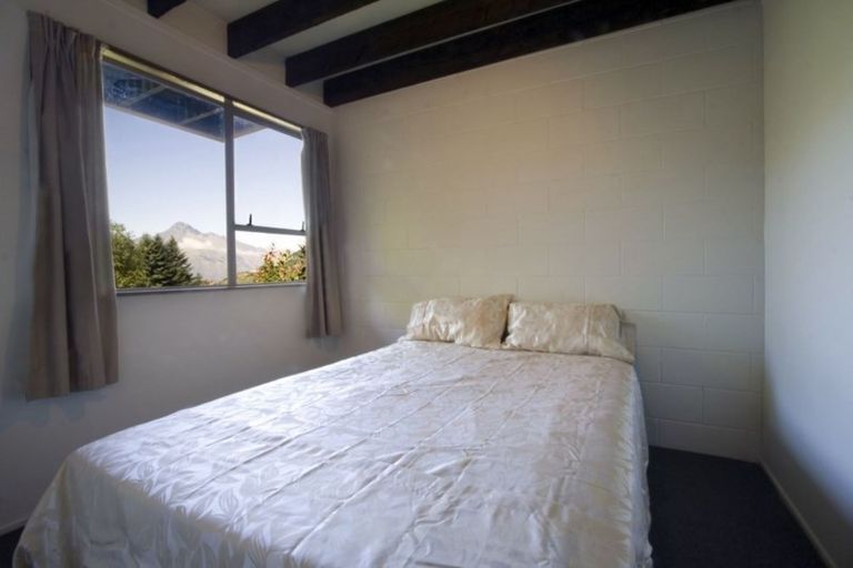 Photo of property in 255b Fernhill Road, Sunshine Bay, Queenstown, 9300