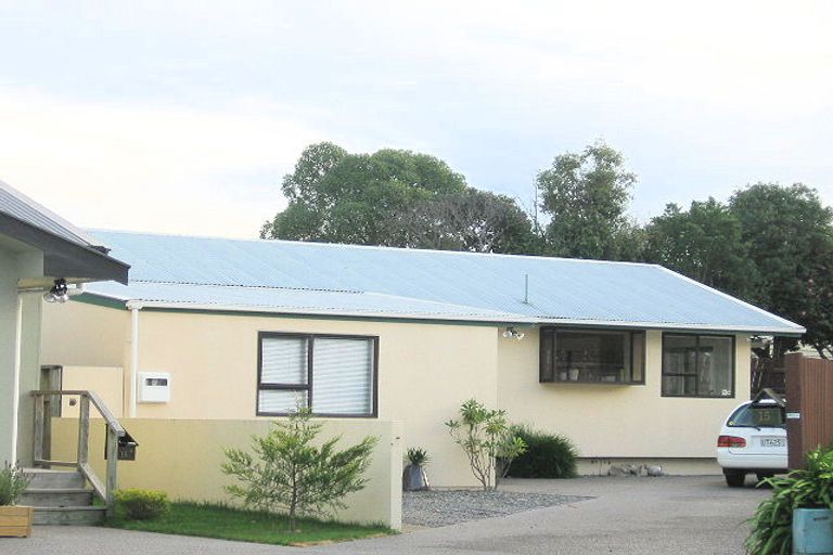 Photo of property in 15a Greenwood Place, Paraparaumu, 5032