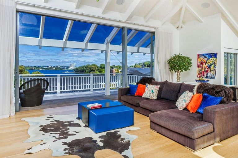 Photo of property in 11 Eric Price Avenue, Takapuna, Auckland, 0620