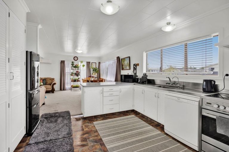 Photo of property in 31 Kamahi Avenue, Hawera, 4610