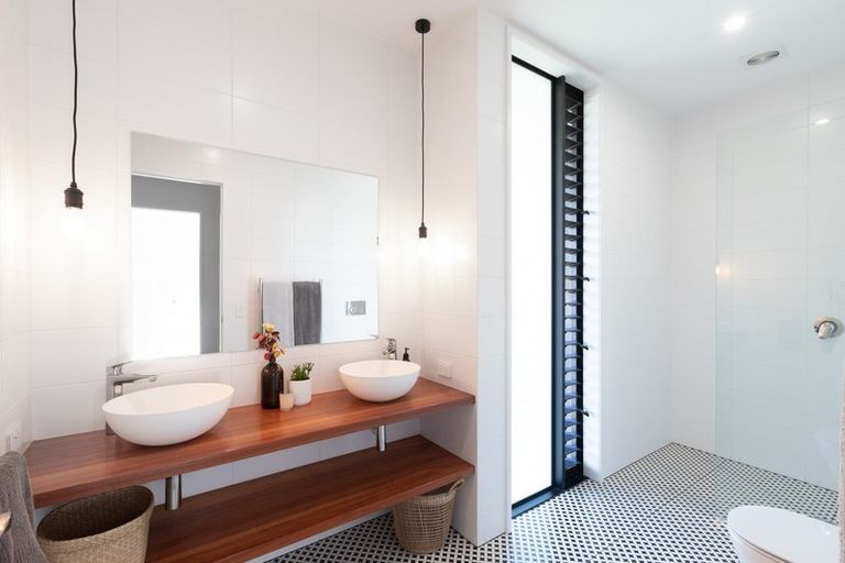 Photo of property in 27 Taumata Road, Omaha, 0986