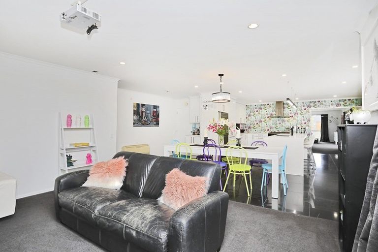 Photo of property in 16 Hoffman Court, Waikiwi, Invercargill, 9810