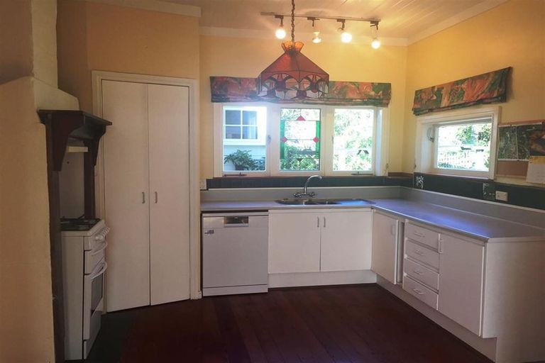 Photo of property in 28 View Road, Warkworth, 0910