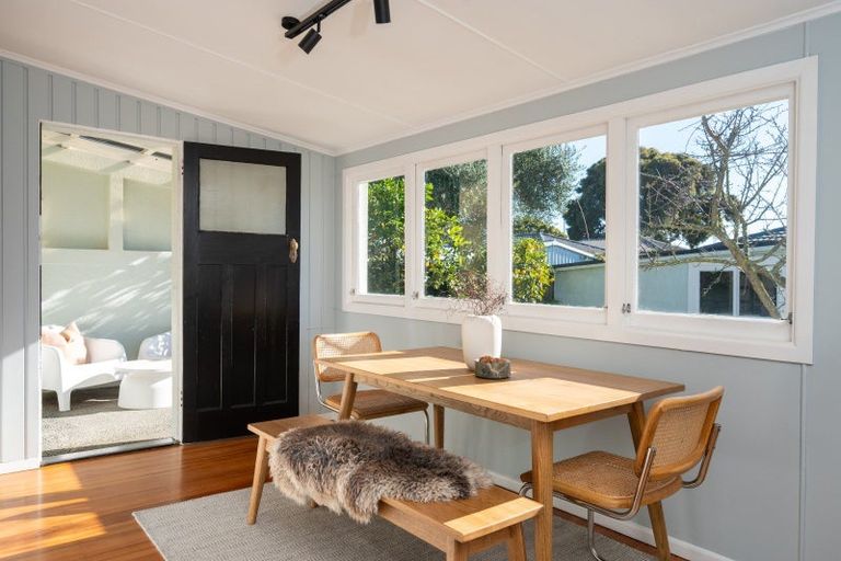 Photo of property in 9 Kinross White Street, Napier South, Napier, 4110