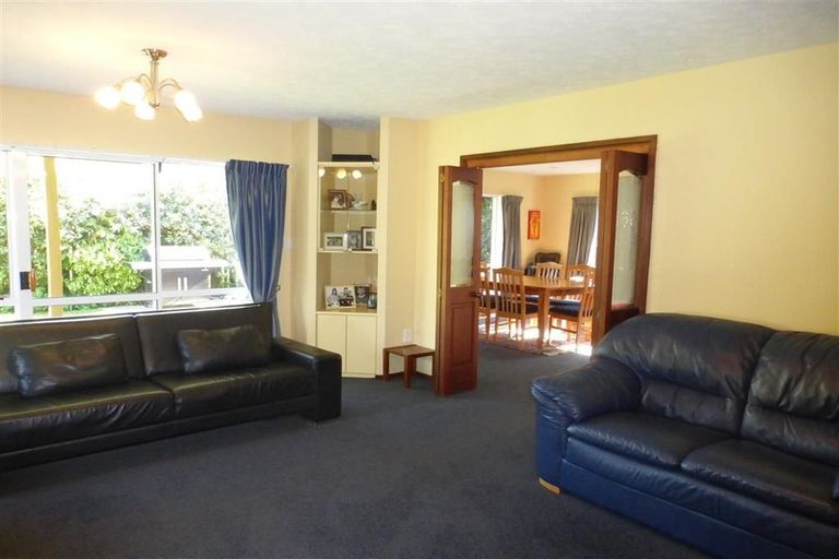 Photo of property in 6 Rowanwood Close, Halswell, Christchurch, 8025