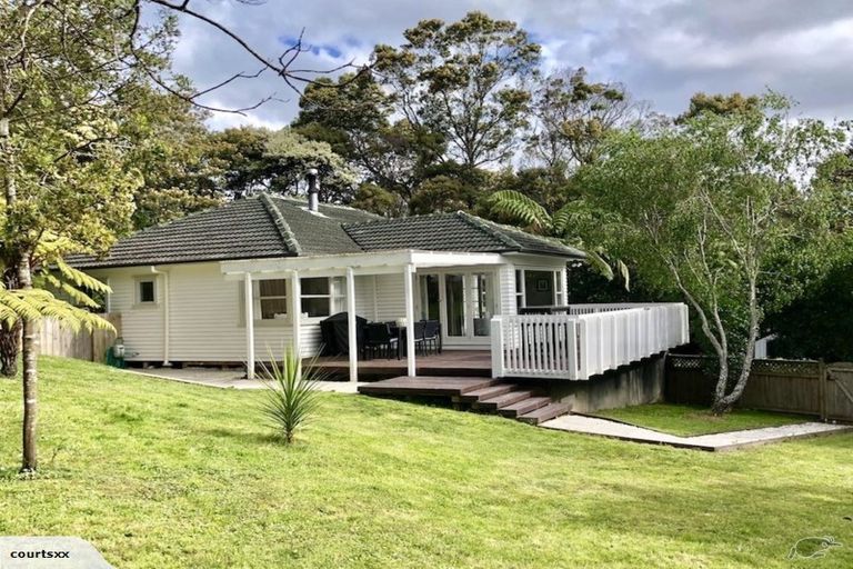 Photo of property in 9 The Close, Greenhithe, Auckland, 0632