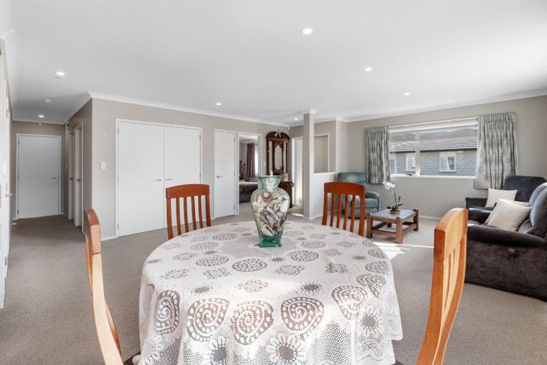 Photo of property in 3 Harmens Way, Greerton, Tauranga, 3112