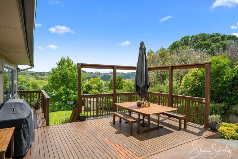 Photo of property in 21 View Street, Maungaturoto, 0520