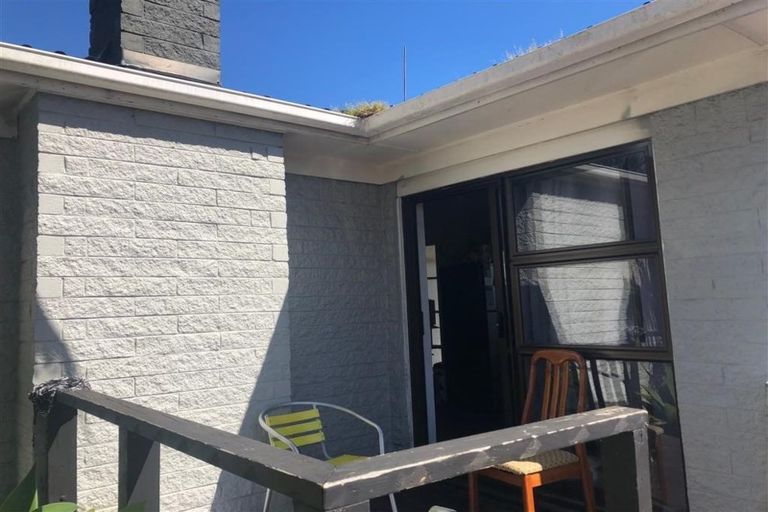 Photo of property in 15 Edinburgh Avenue, Rosehill, Papakura, 2113