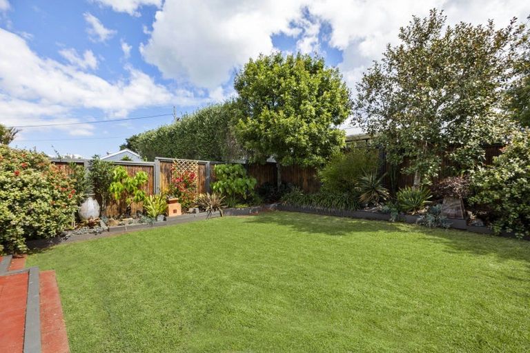 Photo of property in 9 Duders Avenue, Devonport, Auckland, 0624