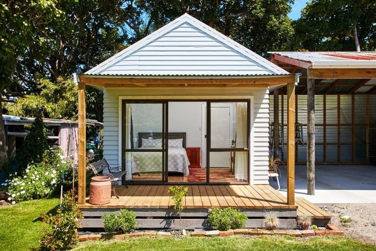 Photo of property in 32 Waihirere Domain Road, Waihirere, Gisborne, 4071