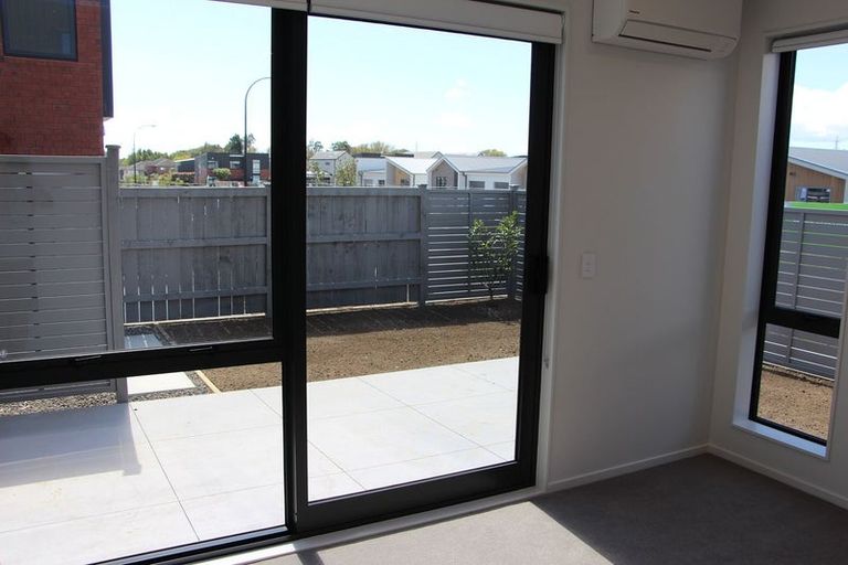 Photo of property in 11 Ngakoro Road, Karaka, Papakura, 2113