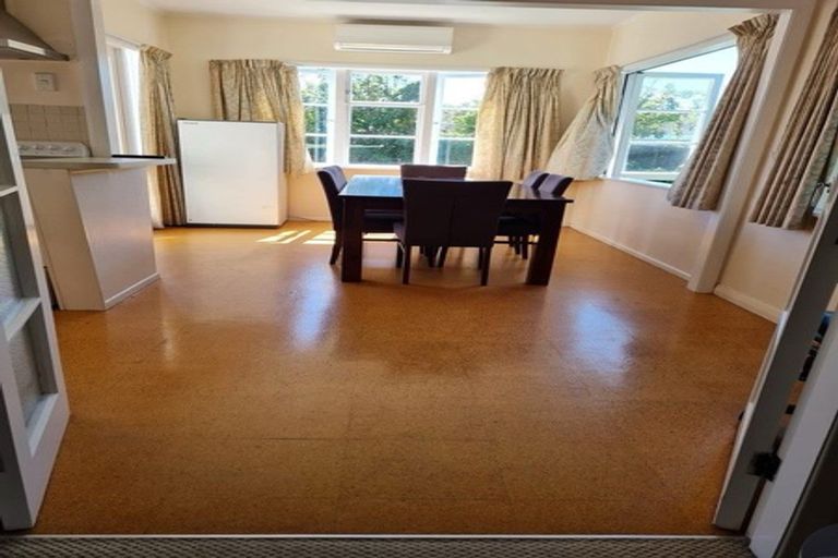Photo of property in 73 Hall Crescent, Epuni, Lower Hutt, 5011