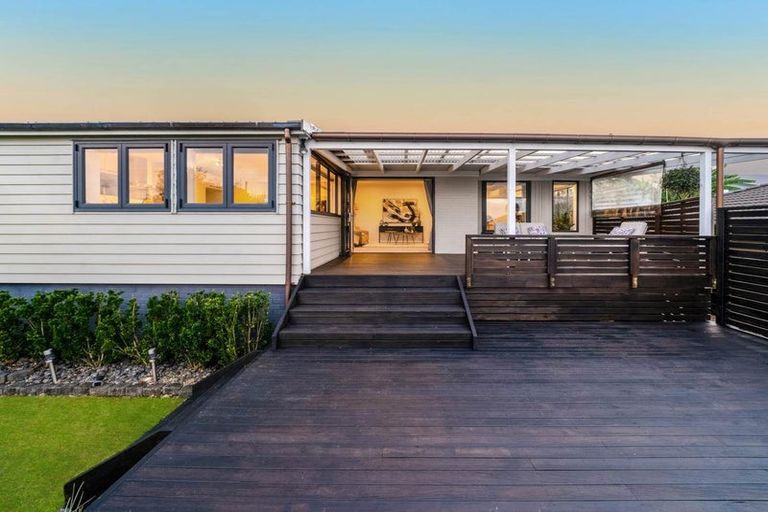 Photo of property in 285 Wellington Street, Pukekohe, 2120