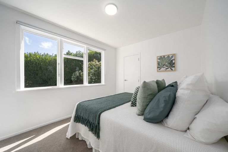 Photo of property in 33 Castor Crescent, Cannons Creek, Porirua, 5024