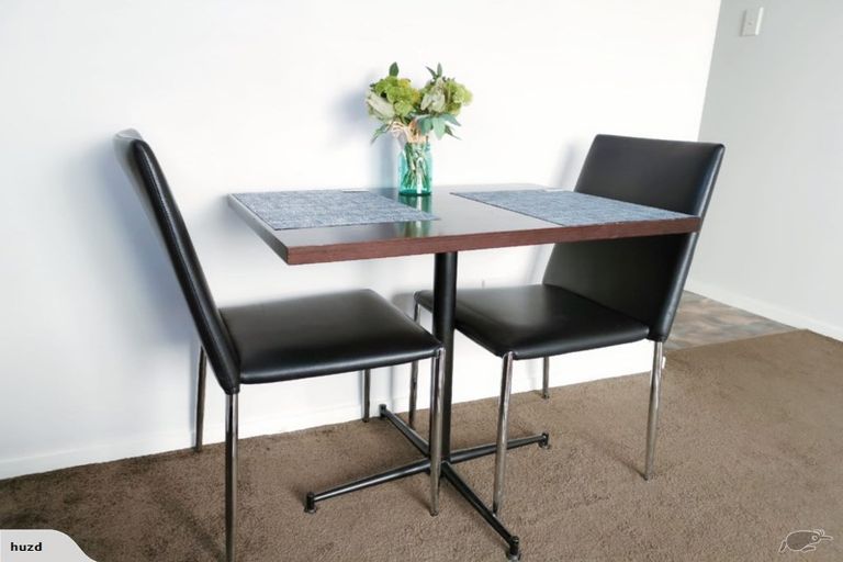 Photo of property in 14 Sharivari Place, Conifer Grove, Takanini, 2112