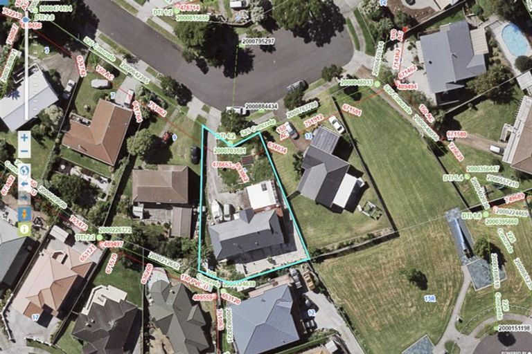 Photo of property in 11 Melia Grove, Goodwood Heights, Auckland, 2105