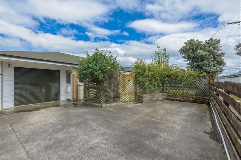Photo of property in 23a Haydon Street, Roslyn, Palmerston North, 4414