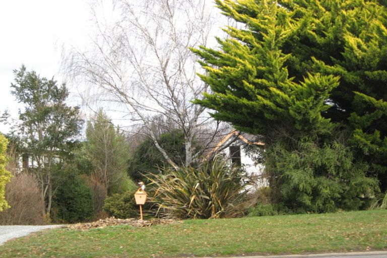 Photo of property in 9 Kowhai Drive, Wanaka, 9305