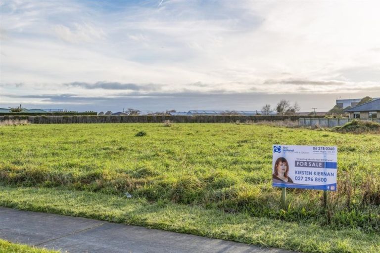 Photo of property in 28 County Drive, Hawera, 4610